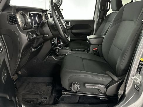 Used 2021 Jeep Gladiator Sport AWD/4WD image 10