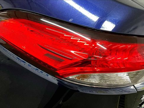 Used 2021 Toyota Corolla LE image 31