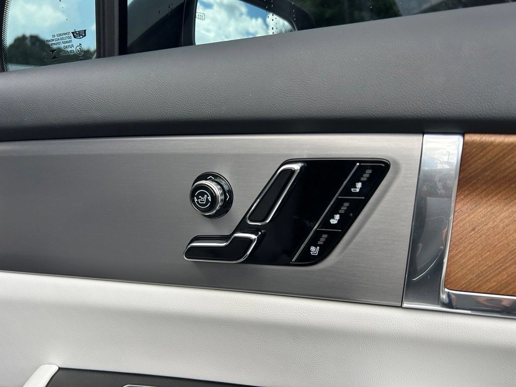 Used 2026 Cadillac Vistiq Sport AWD/4WD image 56