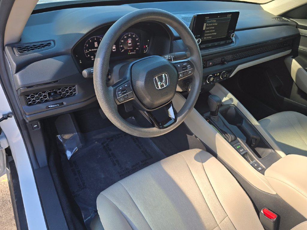 Used 2024 Honda Accord LX image 17
