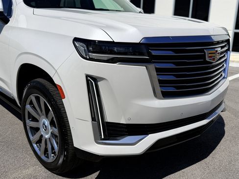 Used 2021 Cadillac Escalade ESV Premium Luxury Platinum AWD/4WD image 29