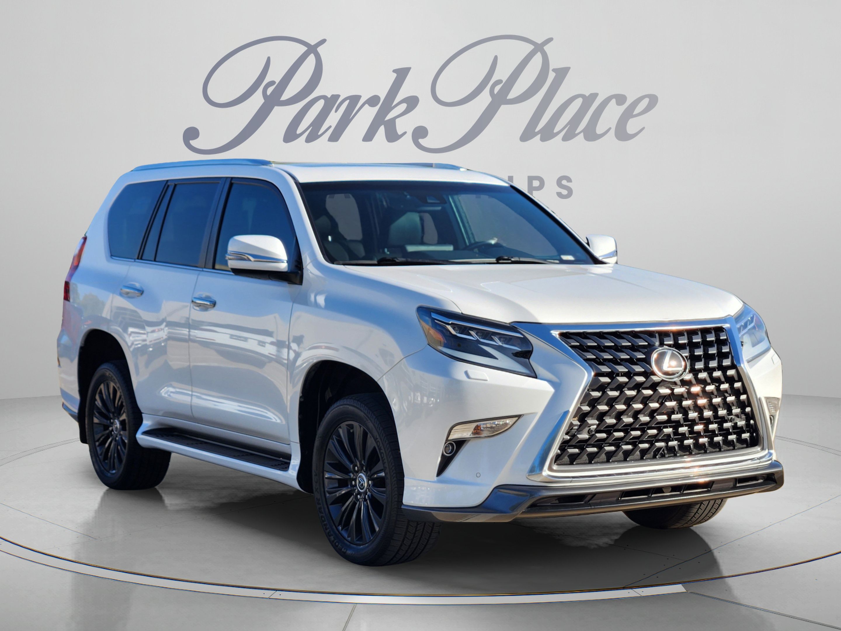 Used 2022 Lexus GX 460 Premium w/ Accessory Package AWD/4WD image 4