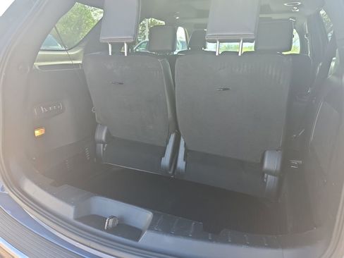 Used 2018 Ford Explorer Platinum AWD/4WD image 18