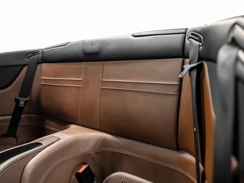 Used 2015 Ferrari California T image 39