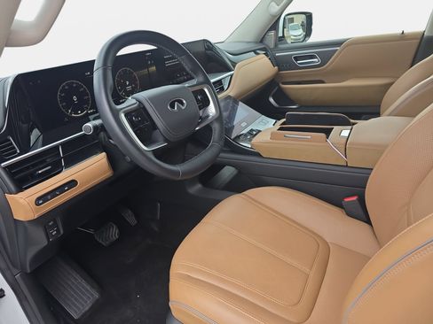 Certified 2025 INFINITI QX80 Sensory AWD/4WD image 16