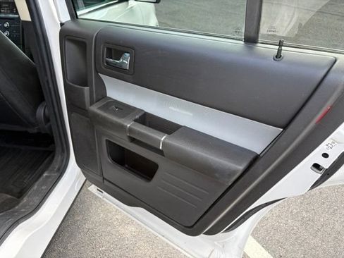 Used 2015 Ford Flex SEL w/ Equipment Group 202A AWD/4WD image 33