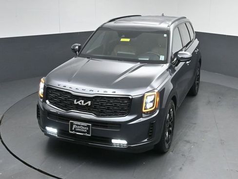 Used 2022 Kia Telluride SX w/ SX Prestige Package image 49