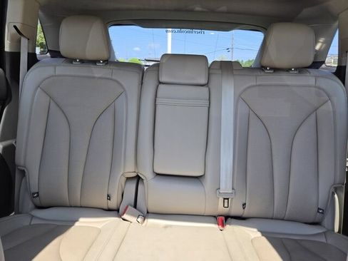 Used 2022 Lincoln Nautilus Reserve w/ Equipment Group 201A FWD image 12