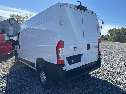 Used 2021 RAM ProMaster 2500 image 5