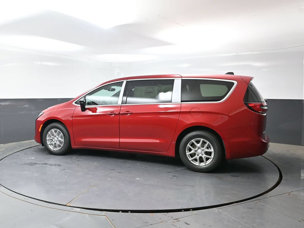 New 2027 Chrysler Pacifica Select w/ Family Tech Group FWD image 6