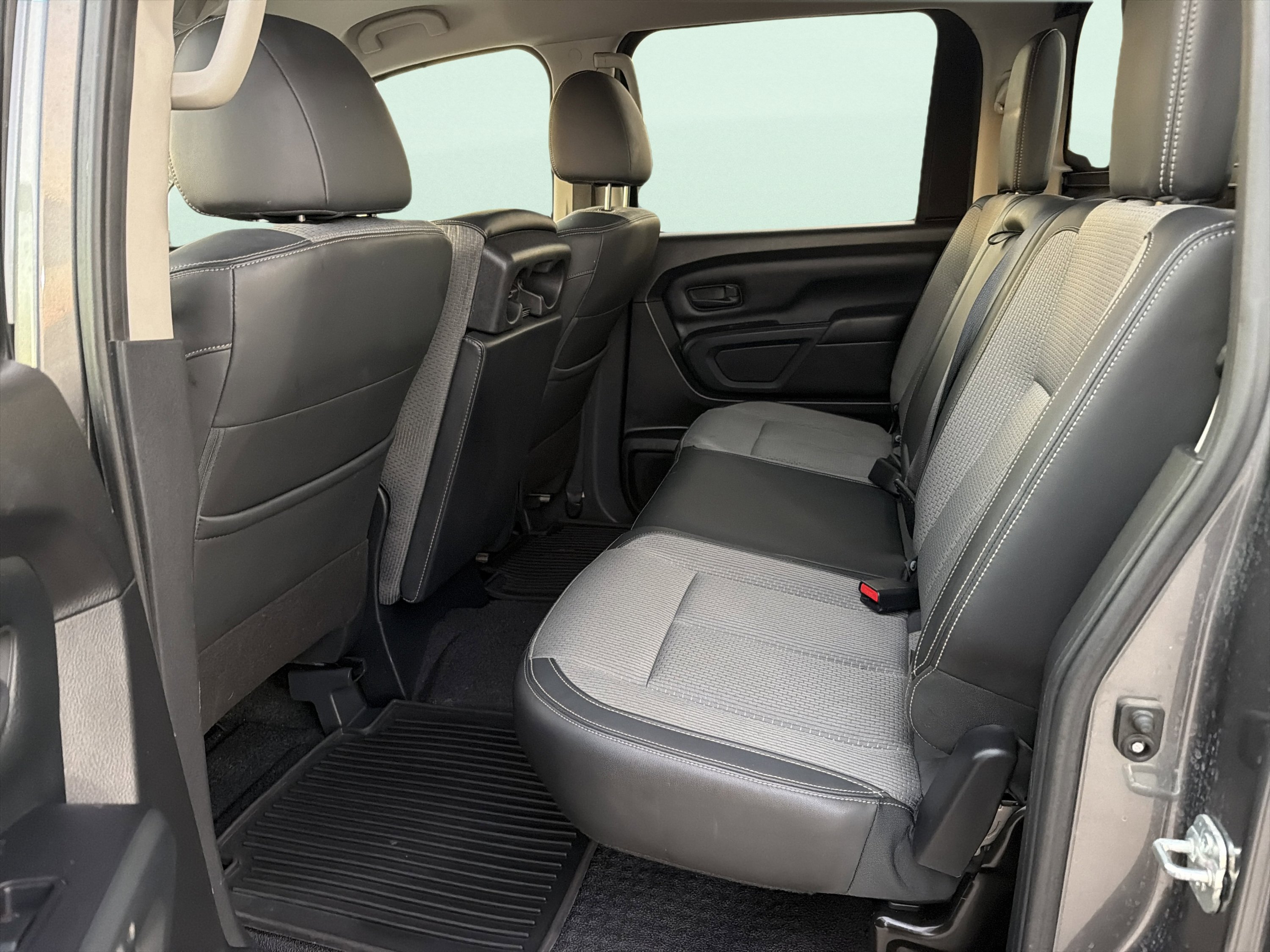 Used 2021 Nissan Titan S w/ S Utility Package RWD image 20