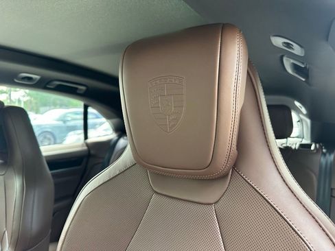 Certified 2025 Porsche Macan 4S Electric image 25