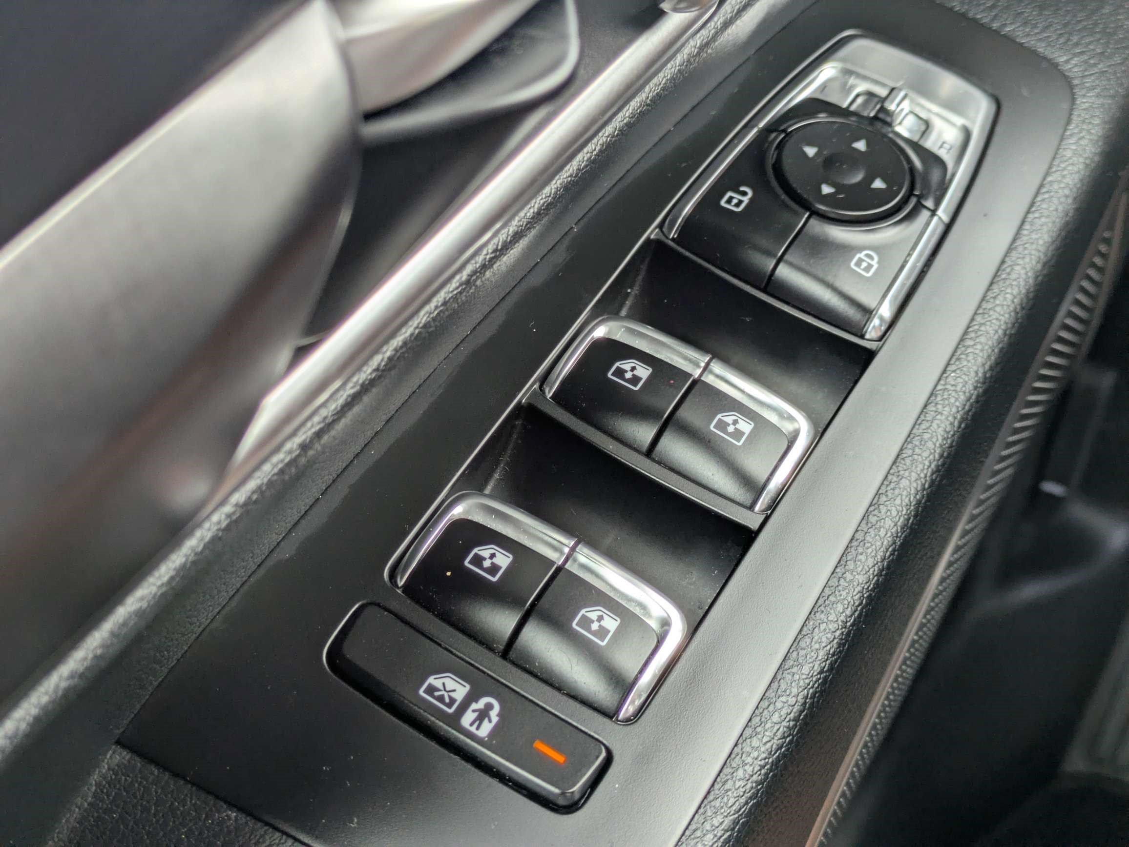 Used 2025 Kia Telluride S FWD image 23