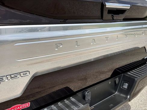 Used 2018 Ford F150 Platinum w/ Equipment Group 701A Luxury RWD image 27