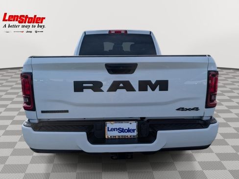 Used 2025 RAM 2500 Big Horn AWD/4WD image 4