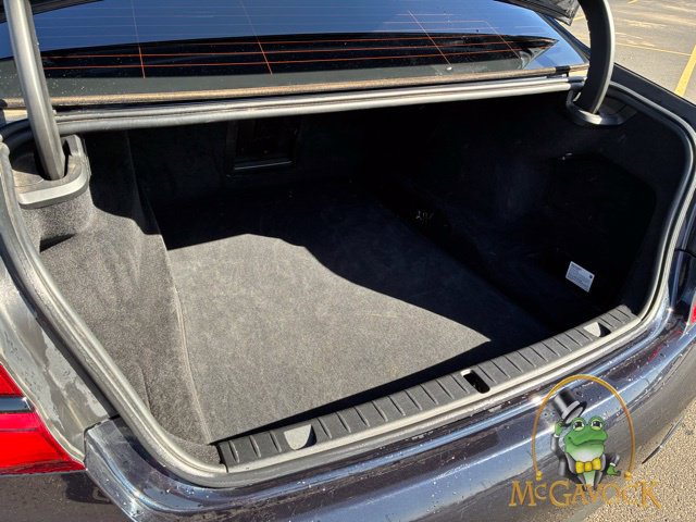 Used 2019 BMW 750i w/ Executive Package RWD image 18