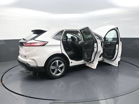 Used 2019 Ford Edge SEL w/ Equipment Group 201A AWD/4WD image 45