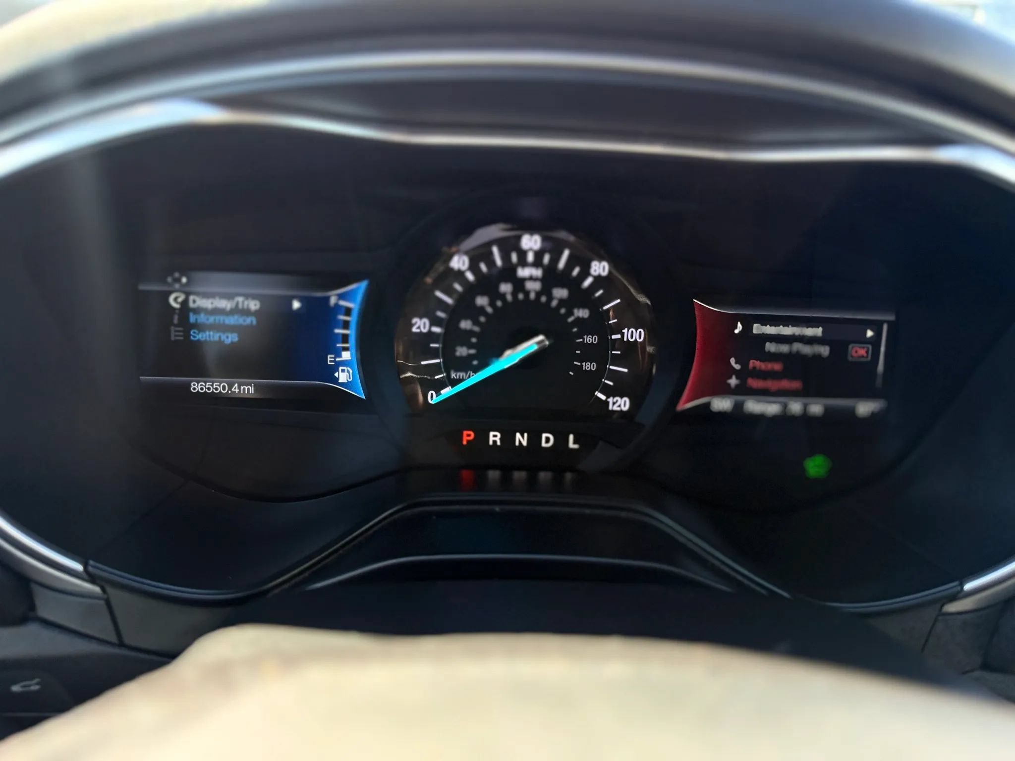 Used 2020 Ford Fusion SE FWD image 19