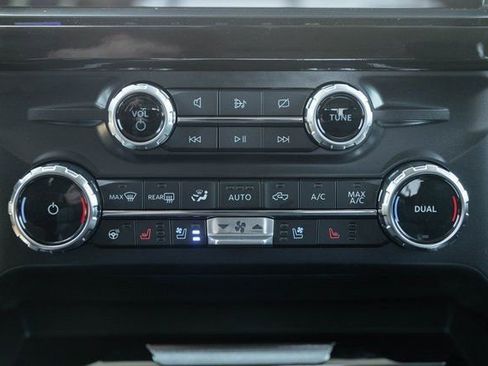 New 2024 Ford F250 Lariat w/ Lariat Ultimate Package AWD/4WD image 34