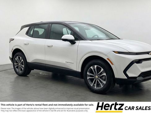 Used 2025 Chevrolet Equinox LT image 1