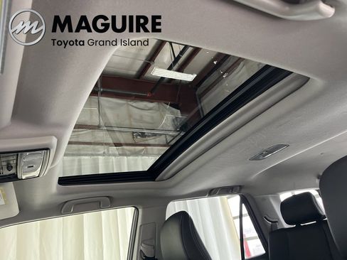 Used 2023 Toyota 4Runner Limited image 3