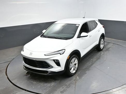 Used 2025 Buick Encore GX Preferred AWD/4WD image 37