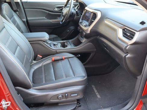 Used 2023 GMC Acadia Denali w/ Denali Ultimate Package FWD image 17