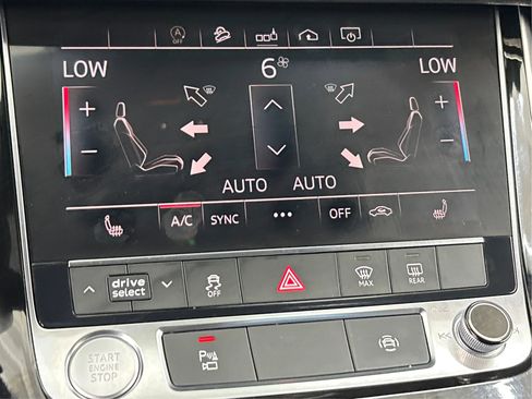 Used 2019 Audi Q8 Premium image 39