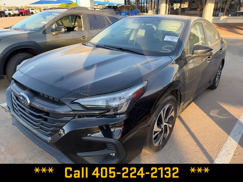 Used 2025 Subaru Legacy Premium AWD/4WD image 1