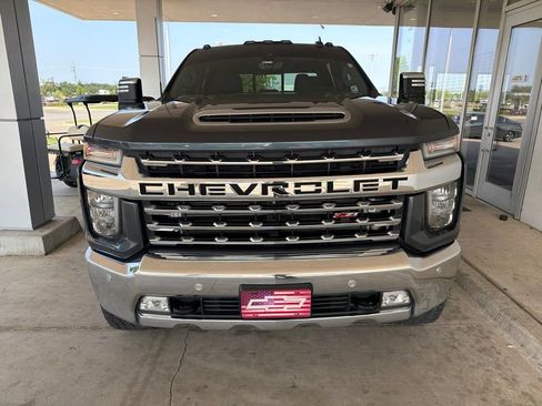 Used 2020 Chevrolet Silverado 2500 LTZ w/ LTZ Texas Edition AWD/4WD image 2
