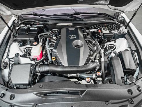 Used 2021 Lexus IS 300 w/ Comfort Package image 4