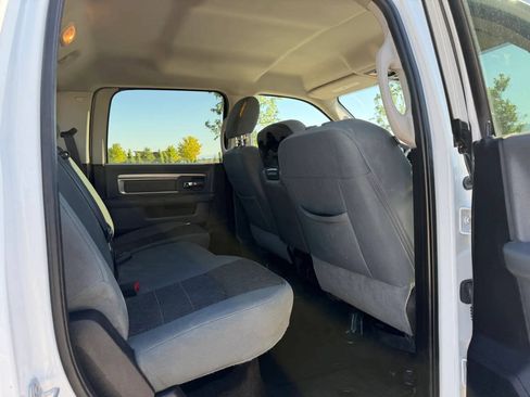 Used 2016 RAM 3500 SLT AWD/4WD image 15