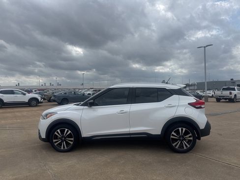 Certified 2020 Nissan Kicks SR w/ SR Premium Package image 9