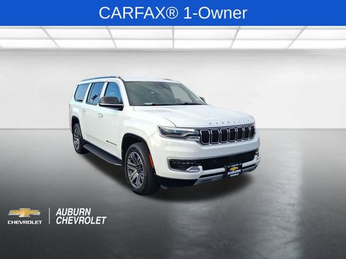 Used 2023 Jeep Wagoneer L Series II AWD/4WD image 1