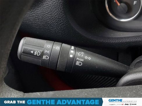 Used 2018 Jeep Wrangler Unlimited Sport image 14