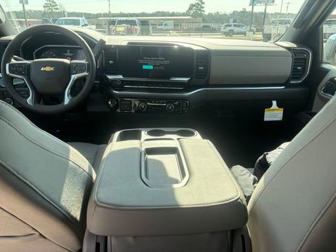 New 2026 Chevrolet Silverado 1500 LT AWD/4WD image 11