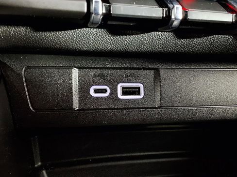 Used 2025 Chevrolet Colorado Trail Boss image 25