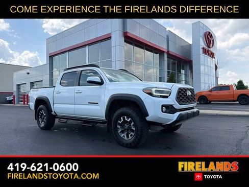 Used 2020 Toyota Tacoma TRD Off-Road AWD/4WD image 1
