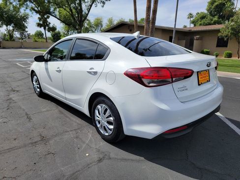 Used 2018 Kia Forte LX image 6