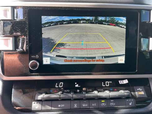 Used 2024 Toyota Tundra SR5 w/ SR5 Premium Package AWD/4WD image 21