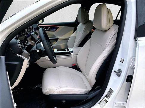 Used 2025 Mercedes-Benz C 300 Sedan image 27