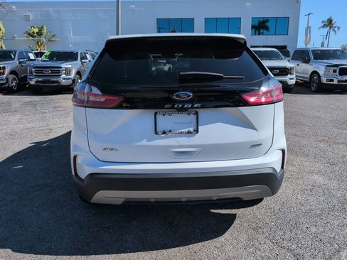 Used 2024 Ford Edge SEL image 4