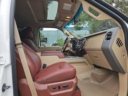 Used 2012 Ford F250 King Ranch w/ King Ranch w/Chrome Pkg AWD/4WD image 6