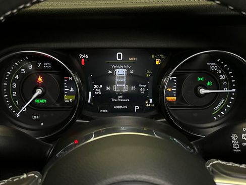 Used 2022 Jeep Wrangler Unlimited Sahara w/ Cold Weather Group AWD/4WD image 23