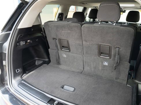 Used 2021 Jeep Grand Cherokee L Laredo w/ Luxury Tech Group I AWD/4WD image 18