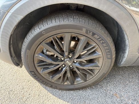 Used 2020 Kia Telluride SX w/ SX Prestige Package AWD/4WD image 10