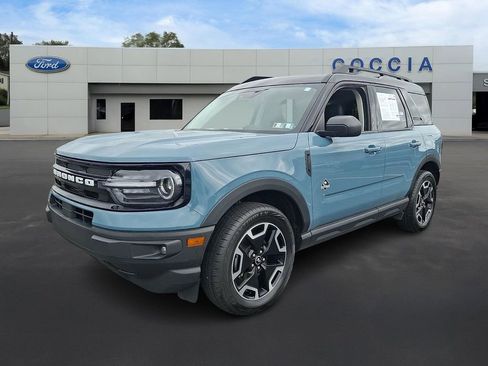 Certified 2023 Ford Bronco Sport Outer Banks w/ Tech Package AWD/4WD image 1