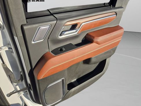 Used 2024 GMC Sierra 3500 Denali Ultimate w/ LPO, GMC Protection Package image 31