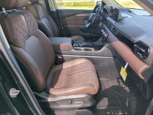 Certified 2026 Honda Pilot Elite image 24