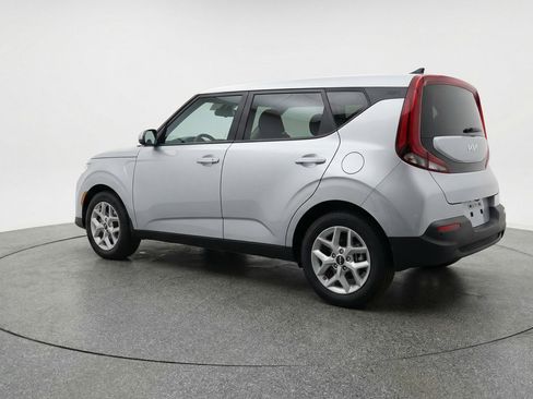 Used 2025 Kia Soul LX w/ LX Technology Package image 6